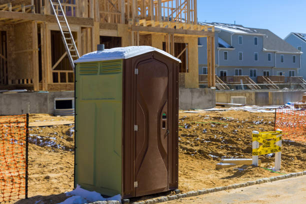 Porta potty delivery and setup in Laguna Niguel, CA